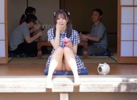 Cháu gái chảnh chọe ở phố về quê bị ông chú cho thuốc kích dục dạy một bài học