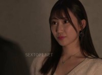 Cứ ngỡ sẽ không thể với tới em hoa khôi của trường, ngờ đâu em ấy làm “sugar baby”
