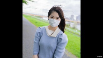 FC2-PPV-2887421 [Lần đầu, không kiểm duyệt] Sinh viên nữ 20 tuổi sạch sẽ mất trinh, phản ứng chân thật quyến rũ!