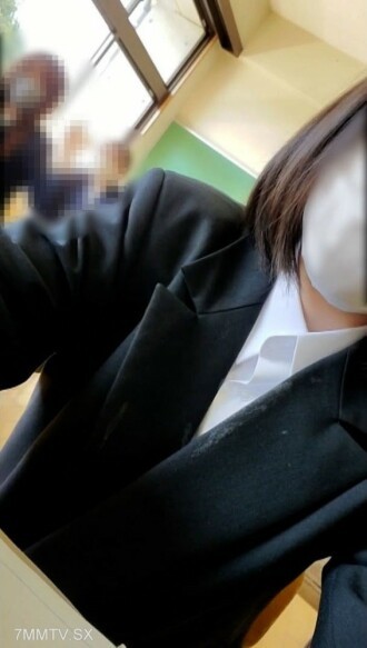 FC2-PPV-3367803 Mio-chan: Trên, giữa, trong. Bất ngờ dính cây thịt đầu tiên, cuối bắn tinh trùng hàng loạt.