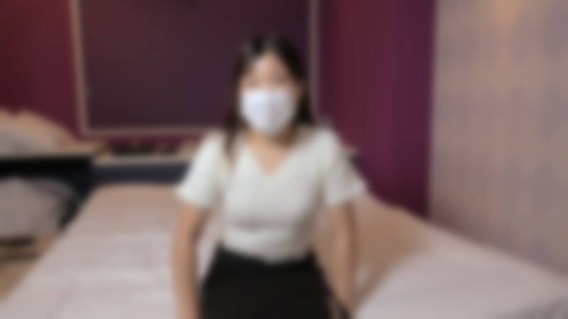 FC2-PPV-4793291 [Purchaser/Reviewer Bonus Available] Con đĩ nghiệp dư đó đã quay lại, lớn hơn chút. Cô ấy thử cạo lông lần đầu đời, âm hộ hồng dần lộ ra từ âm hộ lông lá rậm rạp. Để kỷ niệm việc cạo, cô ấy&