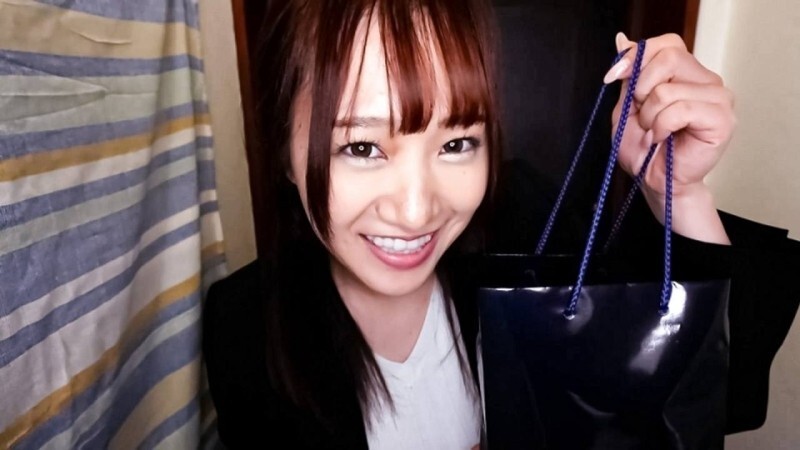 FC2-PPV-4797413 [Hono-chan / Nữ thần] Một nữ thần ngực đầy tình dục giáng xuống nhà của một nô lệ cấp cao của công ty! Cô phục vụ anh ta và khiến anh ta xuất tinh rất nhiều!