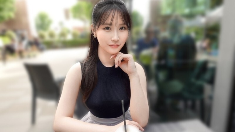 SIRO-5574 "Khuôn mặt đẹp! Thân hình đẹp! Hãy vào đi, cô gái xinh đẹp! Một cô gái Nhật Bản có làn da trắng sáng chìm đắm trong biển khoái cảm! Toàn bộ cơ thể cô ấy trở thành một vùng gợi cảm, và cô ấy đạt đến cao trào hết lần này đến lần khác với những cú đẩy mãnh liệt! Cô ấy trả đũa trong tư thế cowgirl